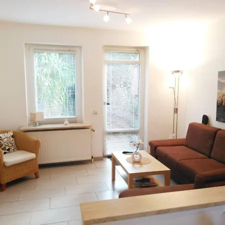 Fahrenhorst 12 - Reihenhaus Nr 24 *