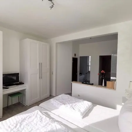 Fahrenhorst 12 - Reihenhaus Nr 24 *